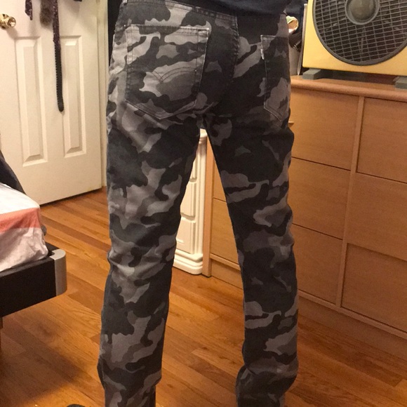 LEVIS - Picture 2 of 5